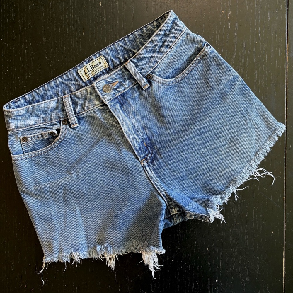 VINTAGE L.L. Bean - Jean Shorts High-Waisted Frayed Hem